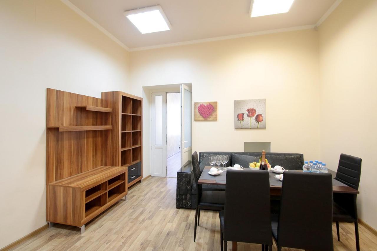 Deluxe Apartments 1326 ลวีฟ ภายนอก รูปภาพ