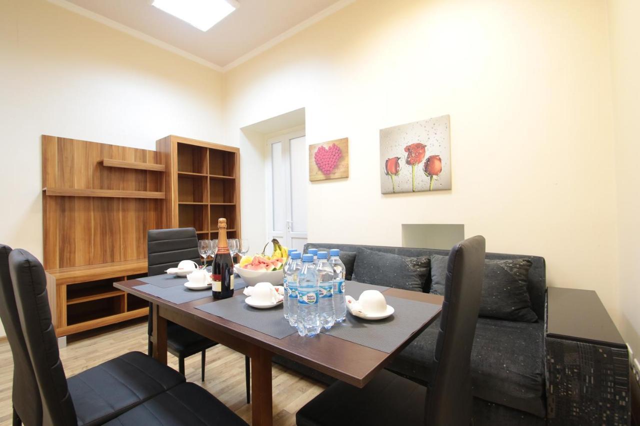 Deluxe Apartments 1326 ลวีฟ ภายนอก รูปภาพ